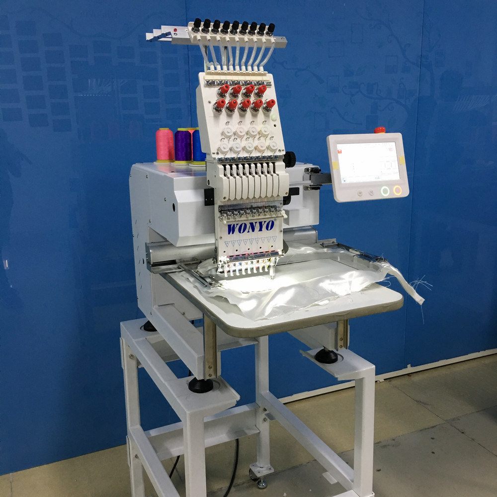 šivalni stroj za vezenje 3.jpg